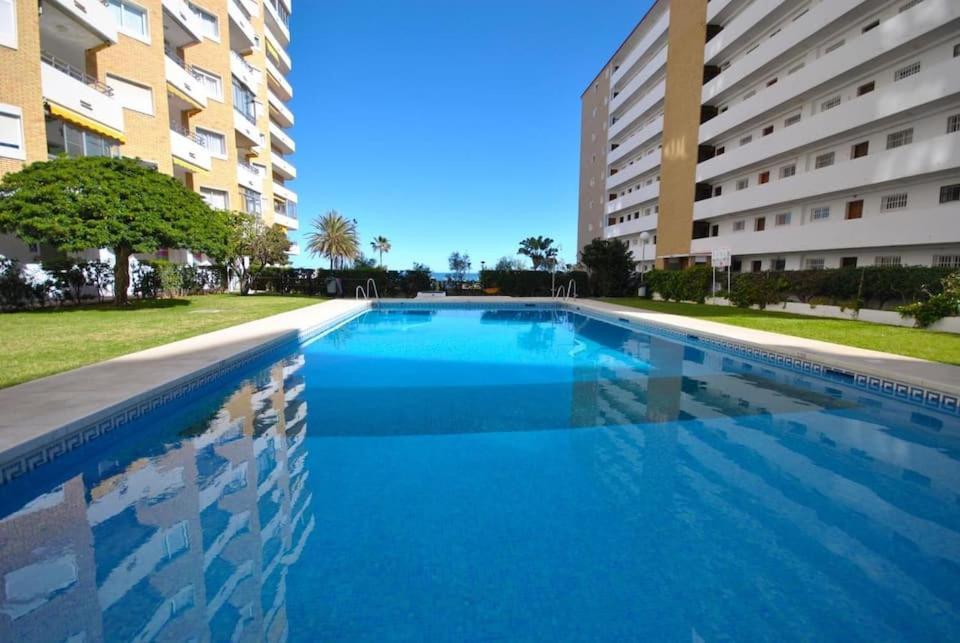 Apartamento Fuengirola Los Boliches Ronda 3 Vistas Al Mar Paseo Maritimo At The Promenade With Sea Views Exterior foto